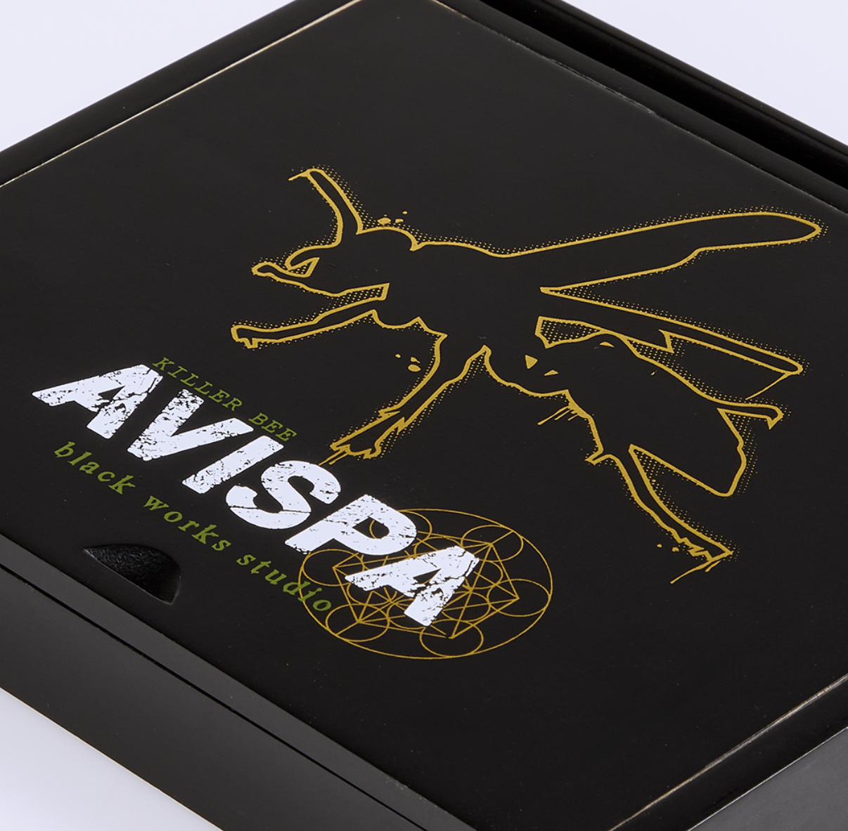 Black Works Studio Avispa matte black presentation box